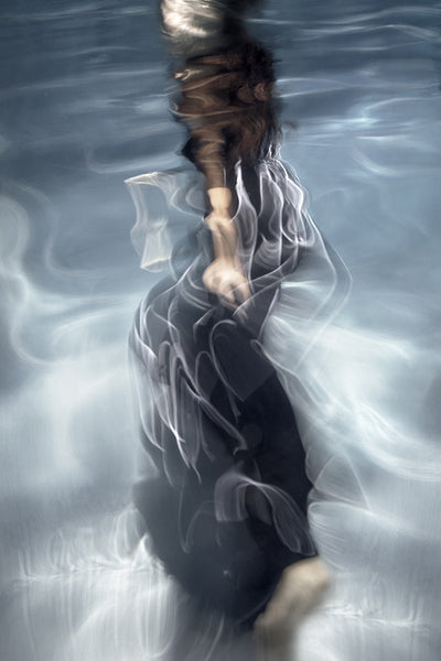 Barbara Cole Artwork | Bright, exciting, abstract, figurative, underwater figurative photographs.