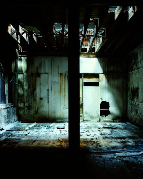 Dan Dubowitz Artwork | Moody, dramatic, dystopian architectural photographs of deserted cities.