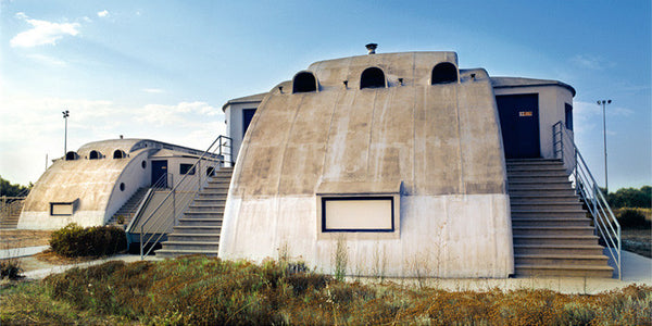 Dan Dubowitz Artwork | Moody, dramatic, dystopian architectural photographs of deserted cities.