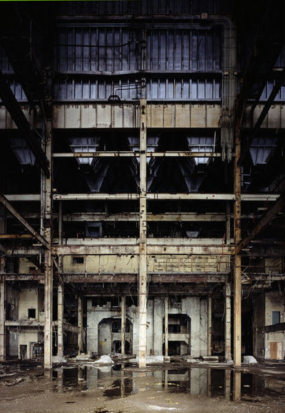 Dan Dubowitz Artwork | Moody, dramatic, dystopian architectural photographs of deserted cities.