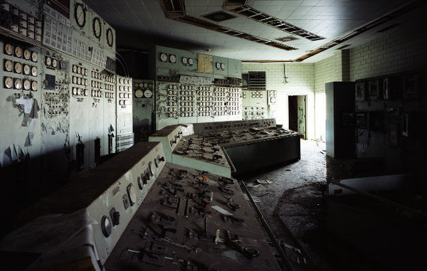 Dan Dubowitz Artwork | Moody, dramatic, dystopian architectural photographs of deserted cities.