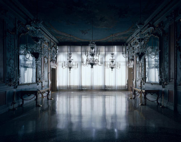 David Leventi Artwork | Dramatic detailed architectural photographs of opera houses, prisons, palazzos, and New York City.