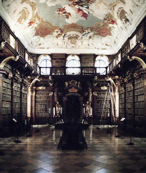 Joshua Jensen-Nagle Artwork | Bright, airy, nostalgic photographs of beaches, skiers, mountains, gardens, exteriors and interiors.