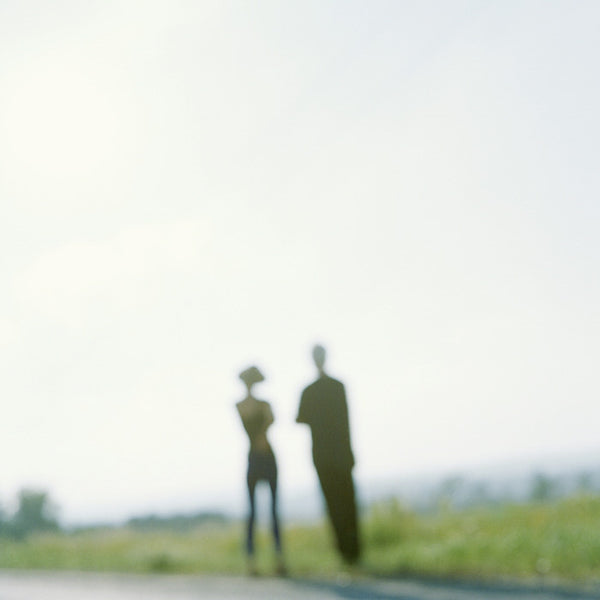 Virginia Mak Artwork | Colourful, blurred, soft-focus photographs of figures in nature and interiors.