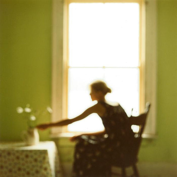 Virginia Mak Artwork | Colourful, blurred, soft-focus photographs of figures in nature and interiors.