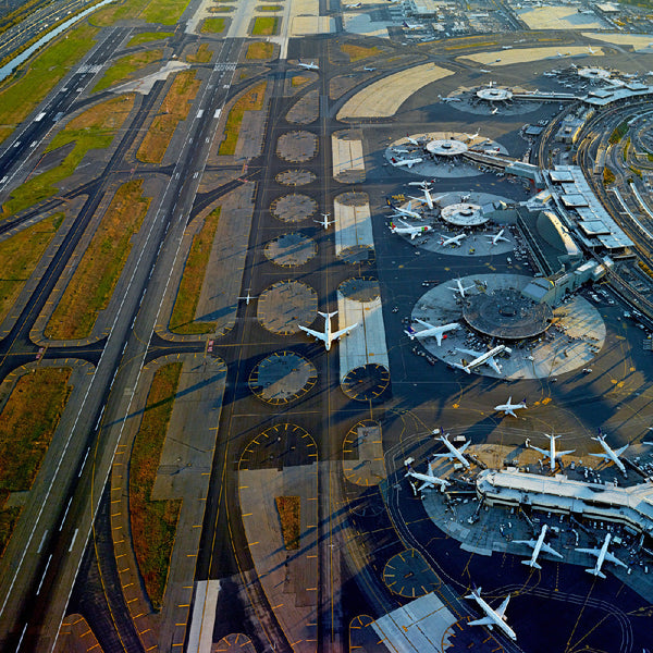 Jeffrey Milstein Artwork | Colourful, dramatic, graphic, and geometric aerial photographs of New York, Paris, London, Versailles, and Los Angeles.