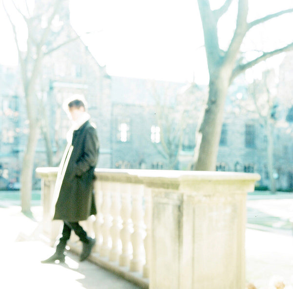 Virginia Mak Artwork | Colourful, blurred, soft-focus photographs of figures in nature and interiors.