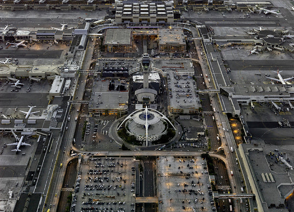 Jeffrey Milstein Artwork | Colourful, dramatic, graphic, and geometric aerial photographs of New York, Paris, London, Versailles, and Los Angeles.