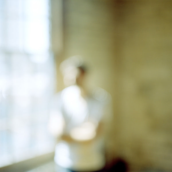 Virginia Mak Artwork | Colourful, blurred, soft-focus photographs of figures in nature and interiors.