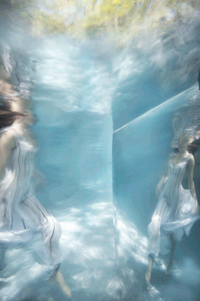 Barbara Cole Artwork | Bright, exciting, abstract, figurative, underwater figurative photographs.