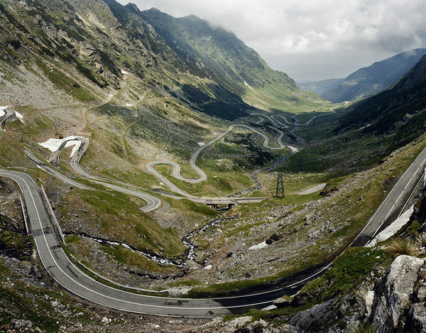 David Leventi Artwork | Dramatic detailed architectural photographs of opera houses, prisons, palazzos, and New York City.