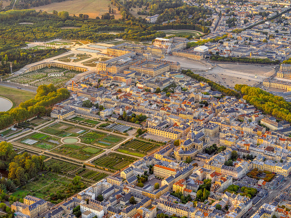 Jeffrey Milstein Artwork | Colourful, dramatic, graphic, and geometric aerial photographs of New York, Paris, London, Versailles, and Los Angeles.