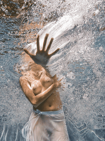 Barbara Cole Artwork | Bright, exciting, abstract, figurative, underwater figurative photographs.