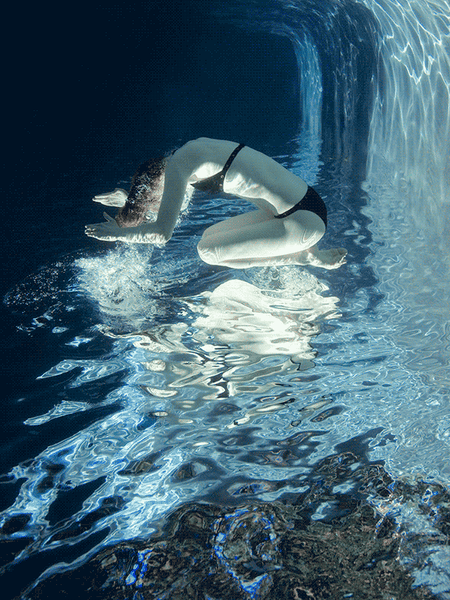 Barbara Cole Artwork | Bright, exciting, abstract, figurative, underwater figurative photographs.