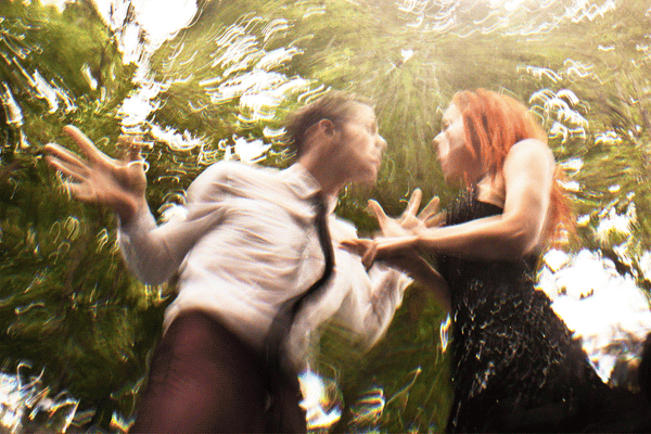 Barbara Cole Artwork | Bright, exciting, abstract, figurative, underwater figurative photographs.